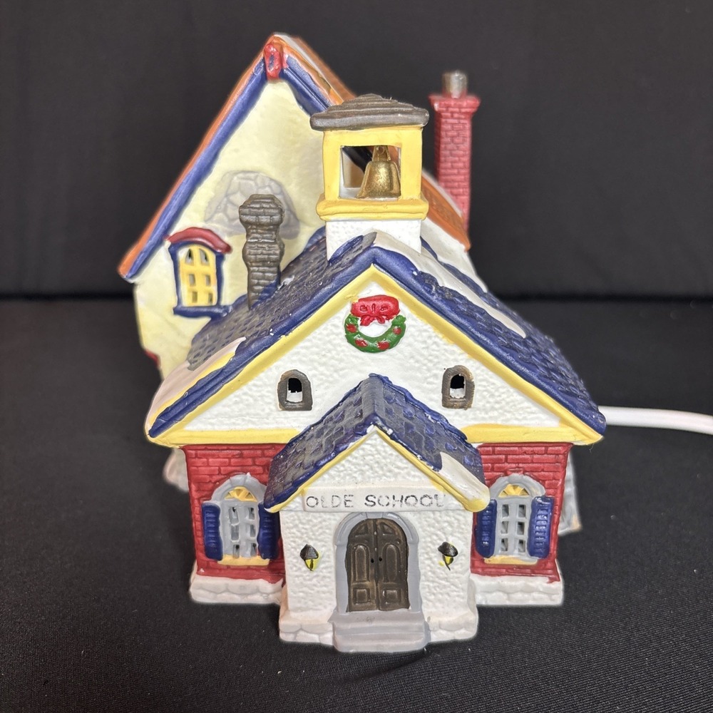 1993‎ Lemax Olde School Porcelain Lighted House Dickensvale Village W/Light